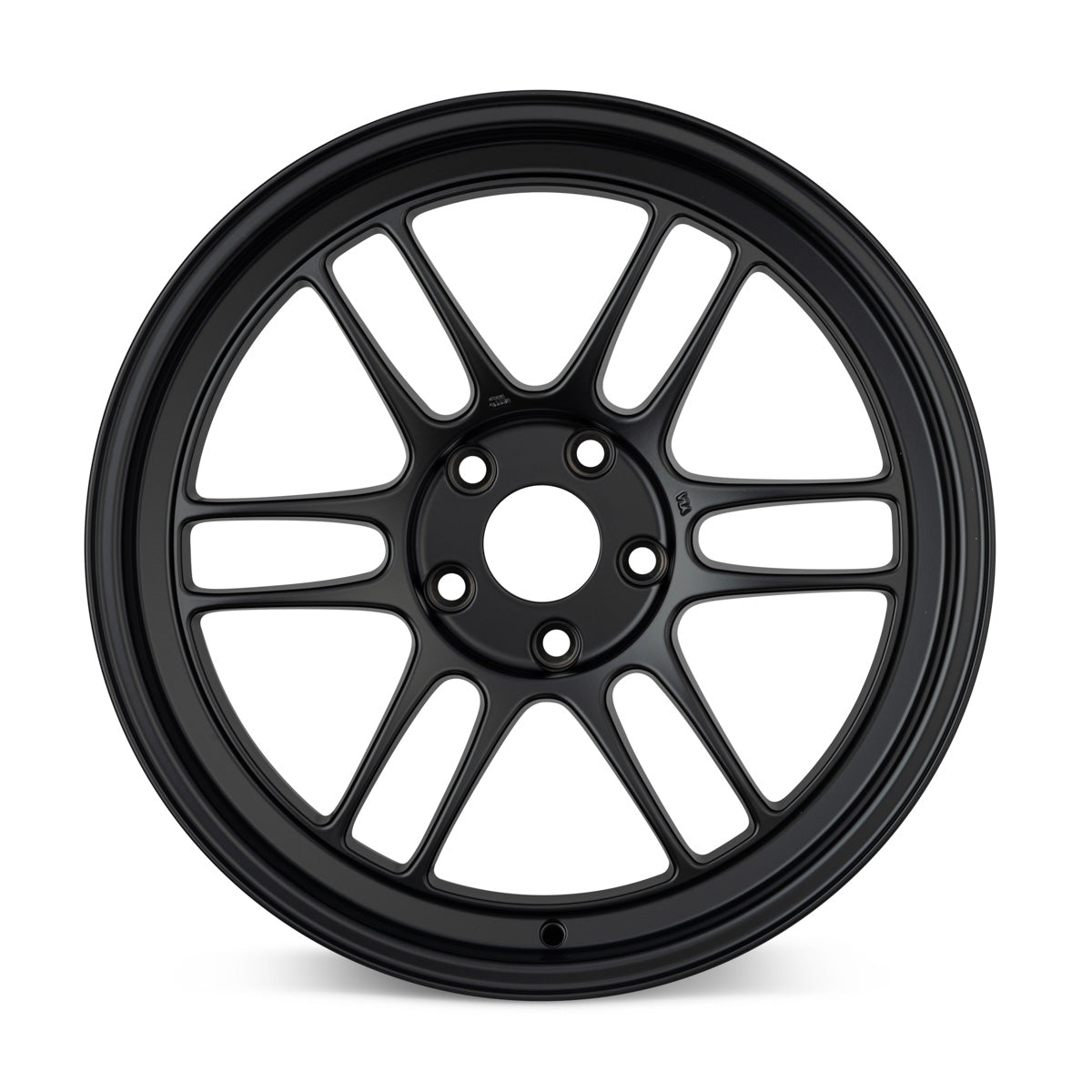 Roda Enkei RPF1 aro 18 acabamento preto, vista angular